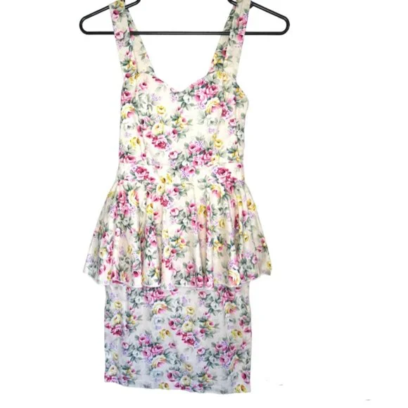 PAPRIKA - peplum - semi backless dress - size 6 - nwt - Picture 2 of 9